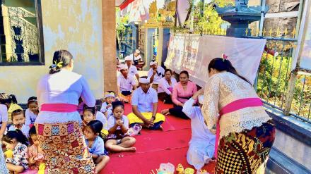 Kegiatan Persembahyangan Rahina Purnama 