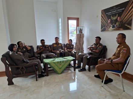 Desa Umeanyar Jadi Fokus Pendataan Penduduk Pendatang, Perbekel Putu Edy Mulyana Dukung Penuh